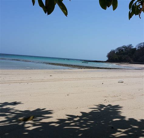 nude beaches in panama|Playa de las Suecas